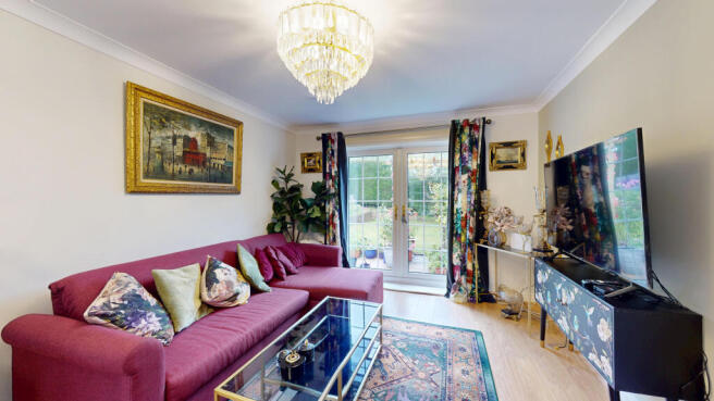 5 bed Detached for sale Image 9