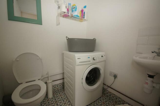 Utility-WC.JPG