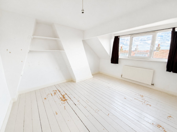 3 bed Terraced for sale Image 7
