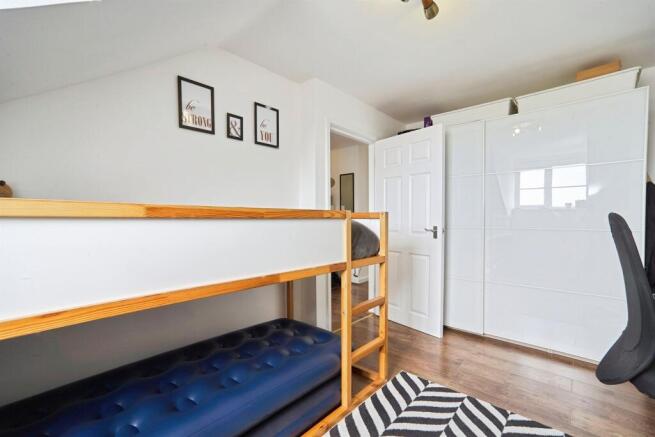2 bed Flat for sale Image 8
