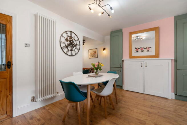 4 bed Terraced for sale Image 8