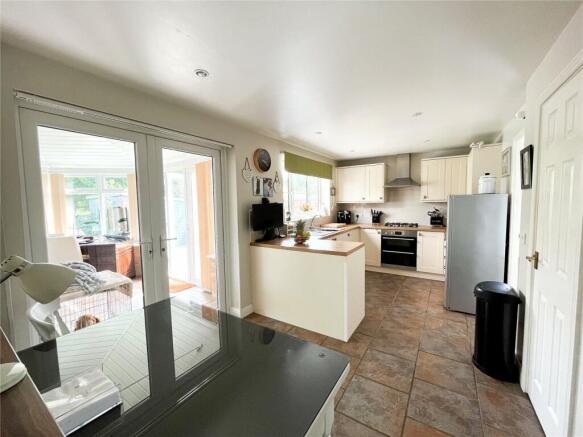 Kitchen/Dining