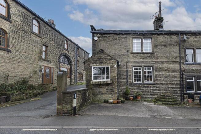 Stainland Road  (14).jpg