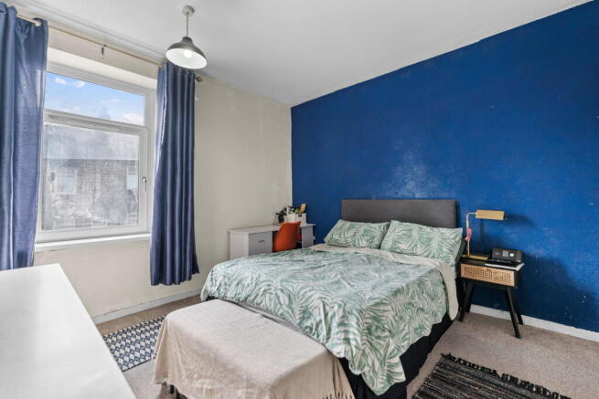3 bed Terraced for sale Image 9