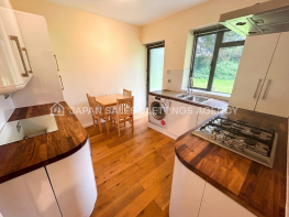 35, Victoria Court, Kingsbridge Avenue, London W3 9AH
