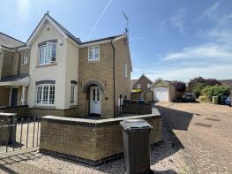 5, Raglan Drive, Kingsmead, Milton Keynes MK4 4EF