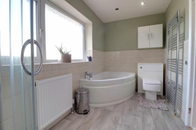 Bed One En-Suite