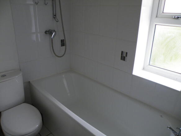 MODERN BATHROOM