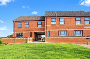 16, Stevens Court, Northampton NN6 0GZ