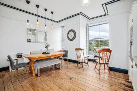 Mount Pleasant Road, Dolgellau, LL40