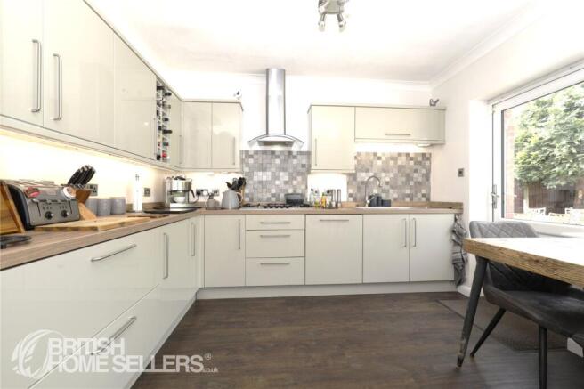 3 bed Bungalow for sale Image 7