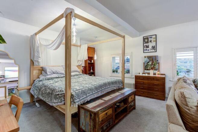 MASTER SUITE BEDROOM