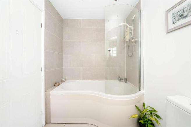 HOUSE BATHROOM 2.jpg