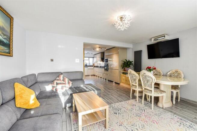 Lounge/Diner