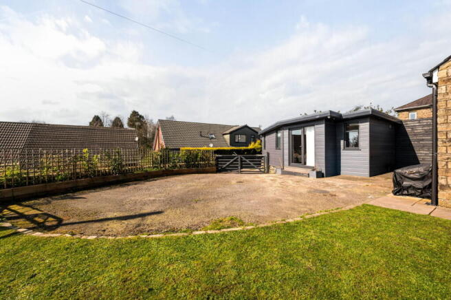 Den Lane, Springhead, Saddleworth photo 4