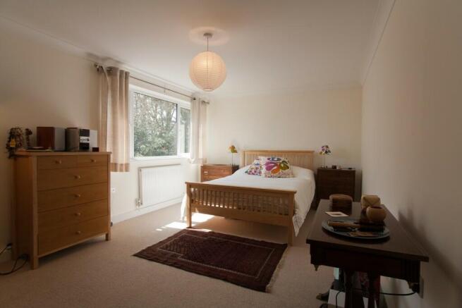 Bedroom Property to 