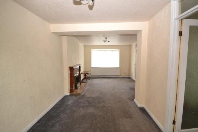 Longhurst Drive, Stafford, Staffordshire, ST16 photo 4