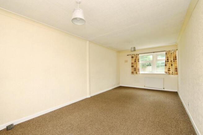 3 bed Semi-Detached for sale Image 4