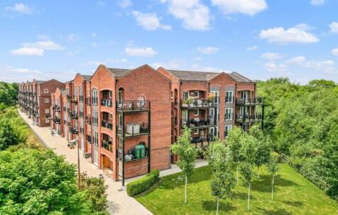 Lulworth Place, Warrington, WA4