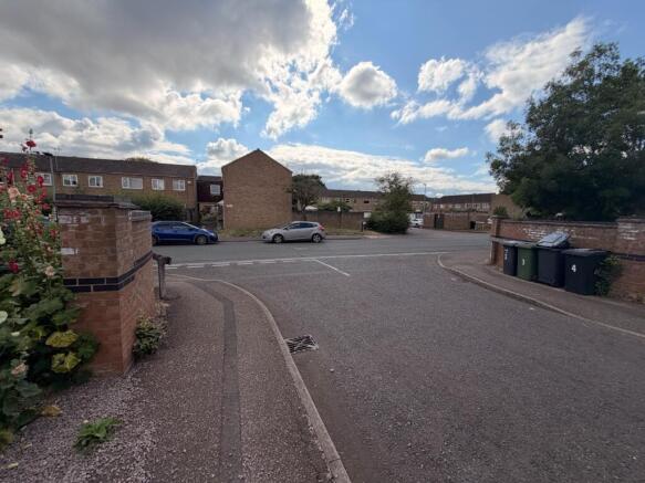 28, Honeysuckle Court, Woodston, PE2 photo 4