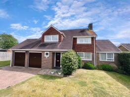 Beech Garth, Admirals Walk, Tenterden TN30 7AX