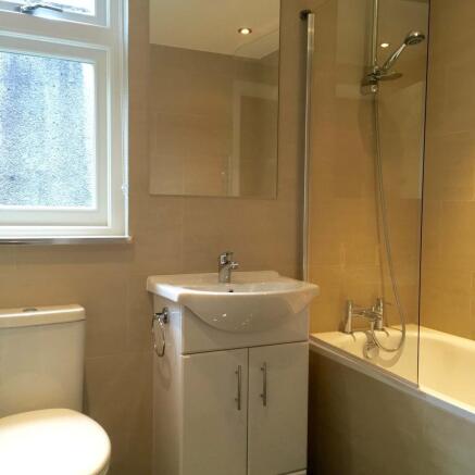 AberdareBathroom2
