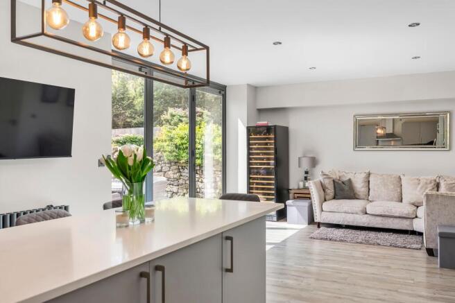 4 bed Mews for sale Image 9