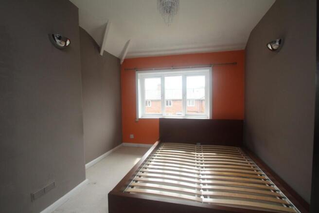 3 bed End of Terrace to rent Image 6