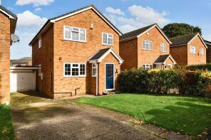 23 Woodwind, Washington Drive, Windsor SL4 4NR