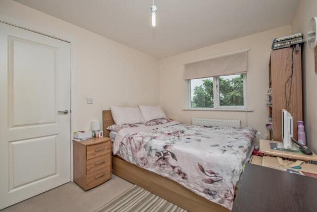 3 bed Semi-Detached for sale Image 8
