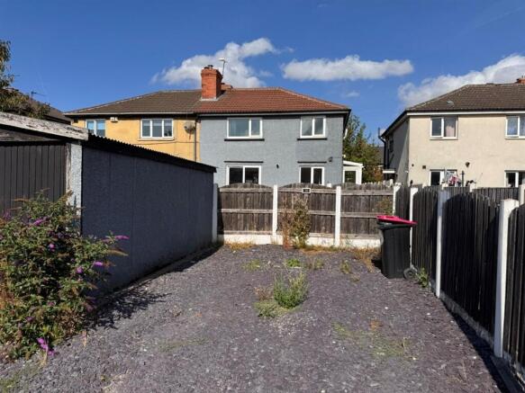 3 bed Semi-Detached for sale Image 12