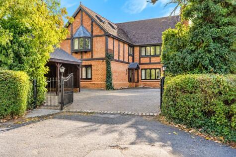 Sheldons Lane, Hook, Hampshire, RG27