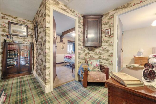 3 bed Semi-Detached for sale Image 12