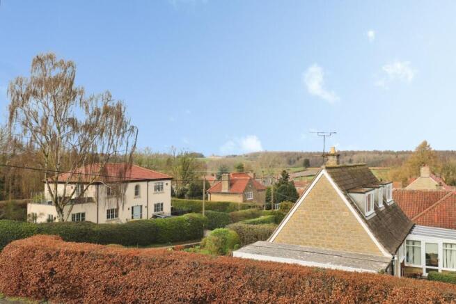 4 bed Detached for sale Image 12