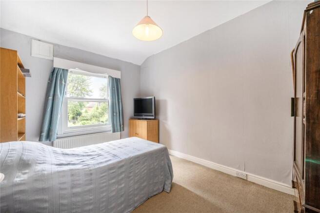 5 bed Detached for sale Image 6