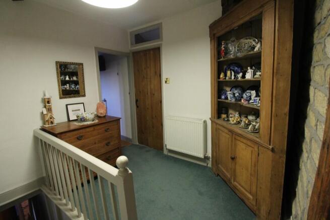 Photo 33