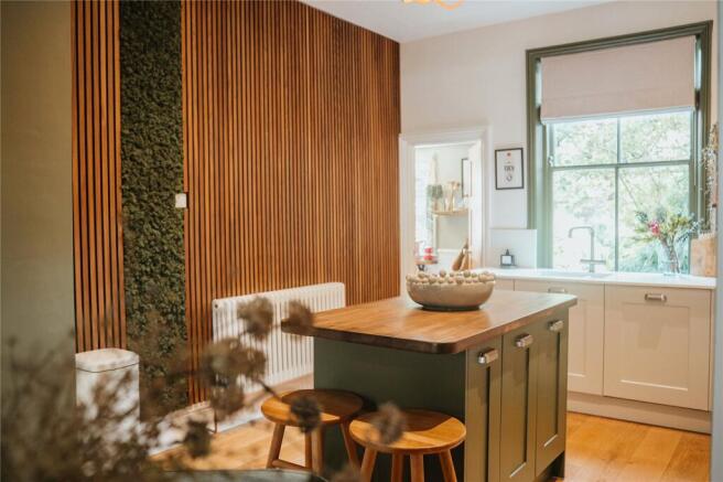 4 bed Terraced for sale Image 10