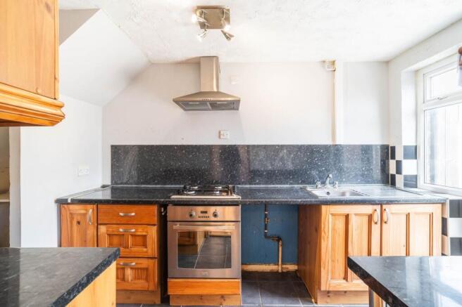3 bed Terraced for sale Image 9