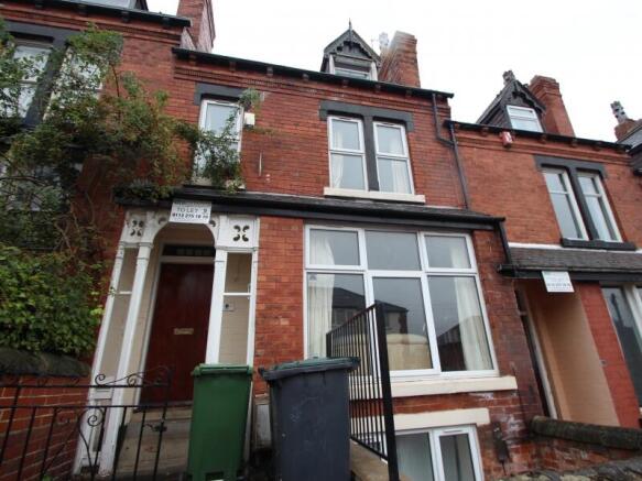 8 bed Terraced to rent Image 11
