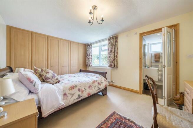 MASTER BEDROOM.jpg