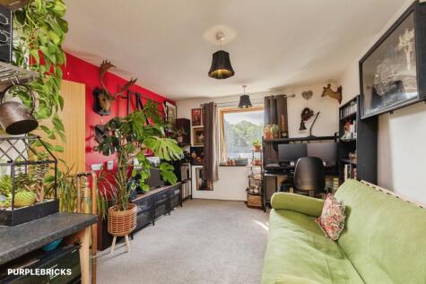 152 Lawrence Hill, Bristol, BS5