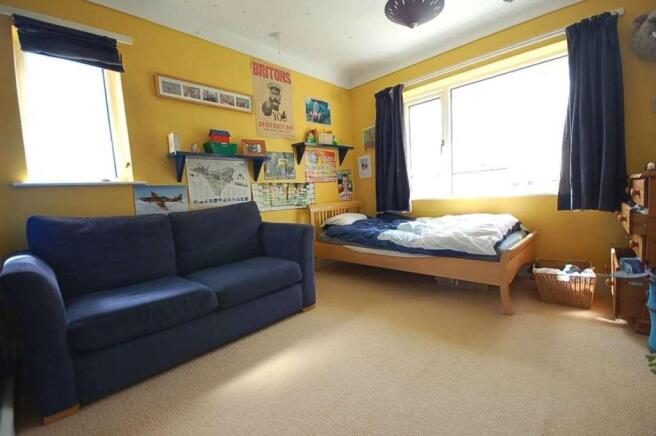 Photo 18
