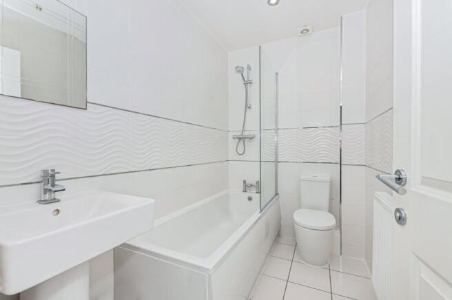 3 bed Terraced for sale Image 12