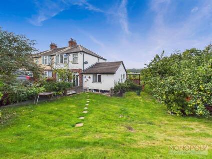The Crescent, Corwen, LL21