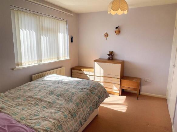 Bed 1.JPG
