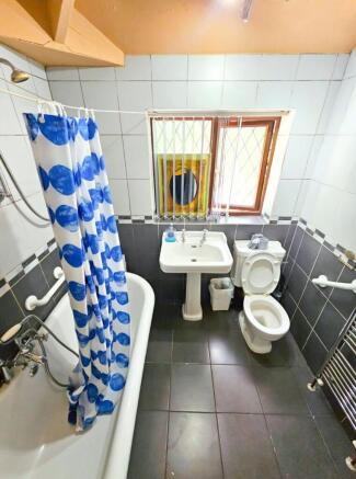 Photo 9