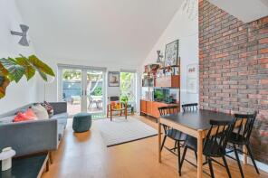 4, Ravens Mews, London SE12 8ER
