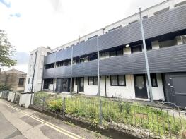 2, West Parade Flats, York Street, Halifax HX1 2TD
