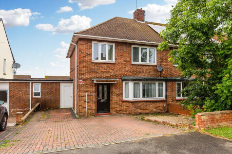 Balmoral Avenue, Rushden