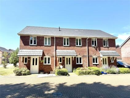 Knight Gardens, Lymington, Hampshire, SO41